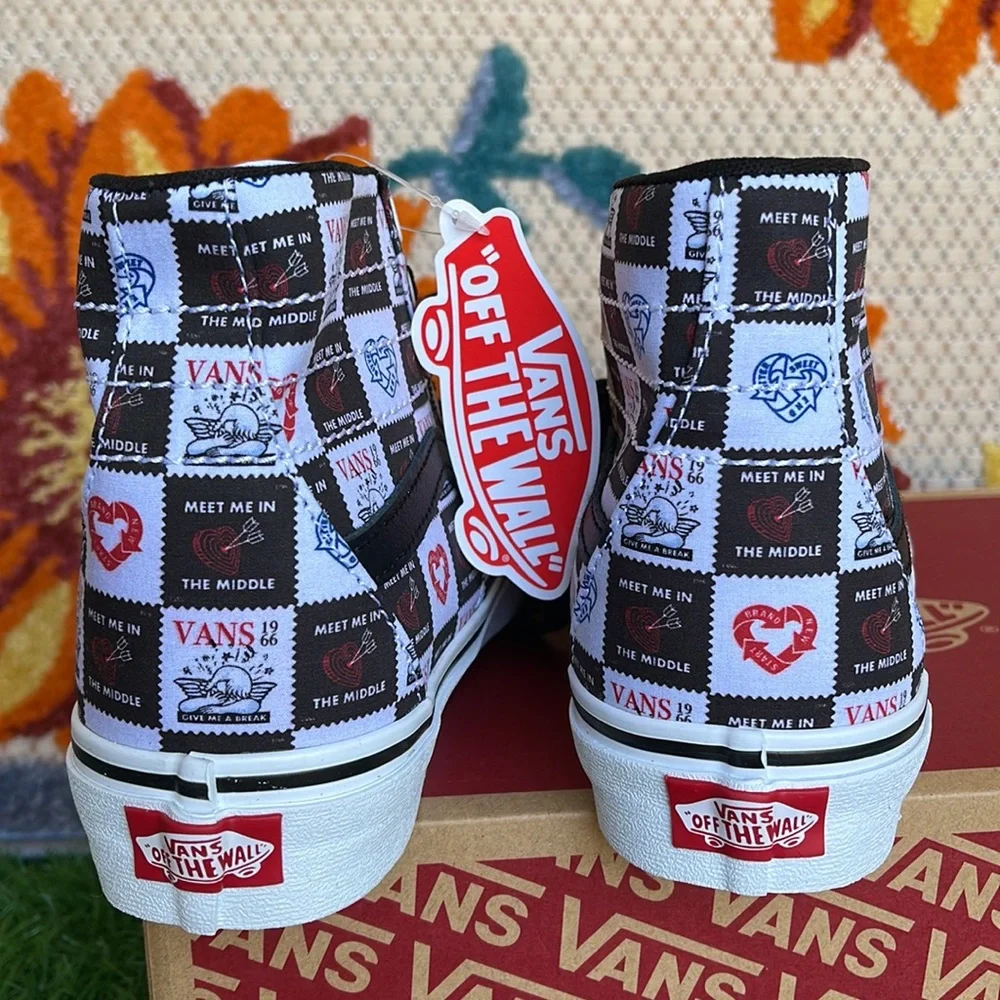 Vans Sk8-Hi Tapered Love Letters Black/True White WMNS sneakers